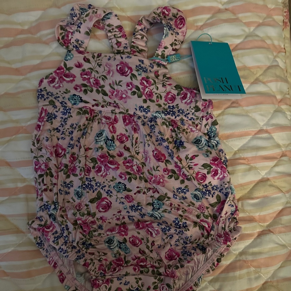 NWT POSH PEANUT BUBBLE ROMPER